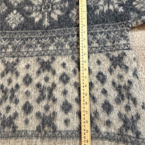 SOLD!!!!Woolrich Wool Snowflake Pattern Sweater Vintage 80s
USA Made Cabincore M - Picture 8 of 8